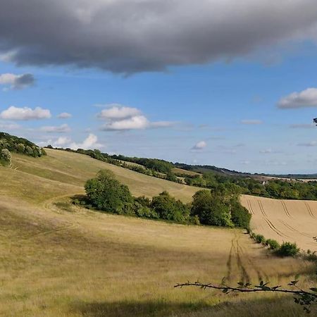 Romantic Shepherds Hut With Stunning Sunsets Hollingbourne Exterior foto